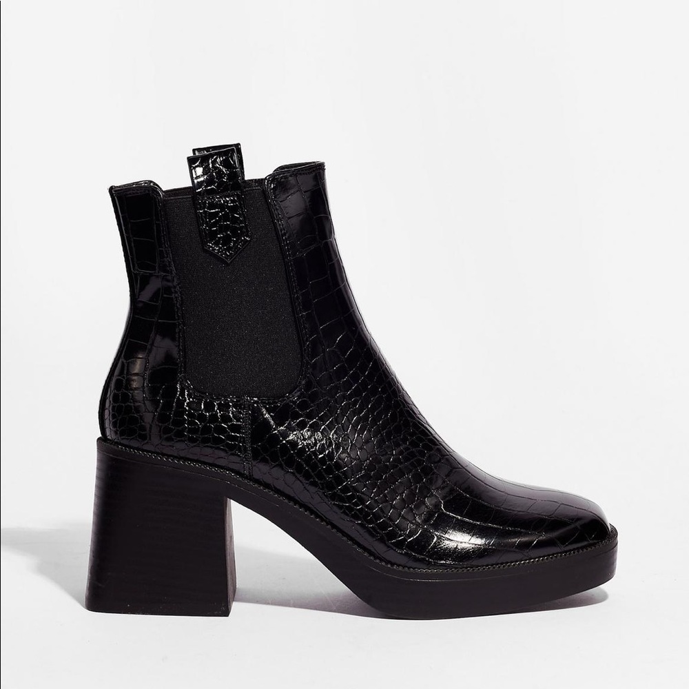 US 8 Faux leather croc square toes heeled boots - Picture 6 of 7
